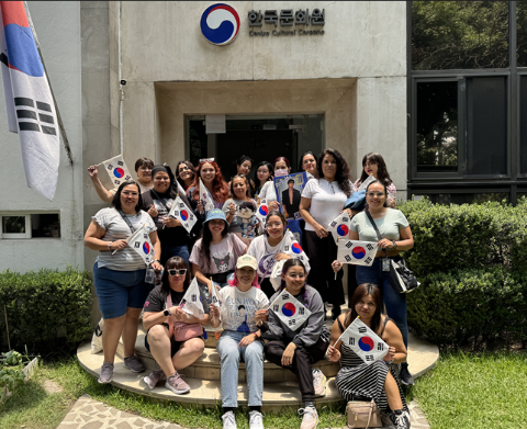 Fans de Cha Eun-woo visitan el Centro Cultural Coreano 